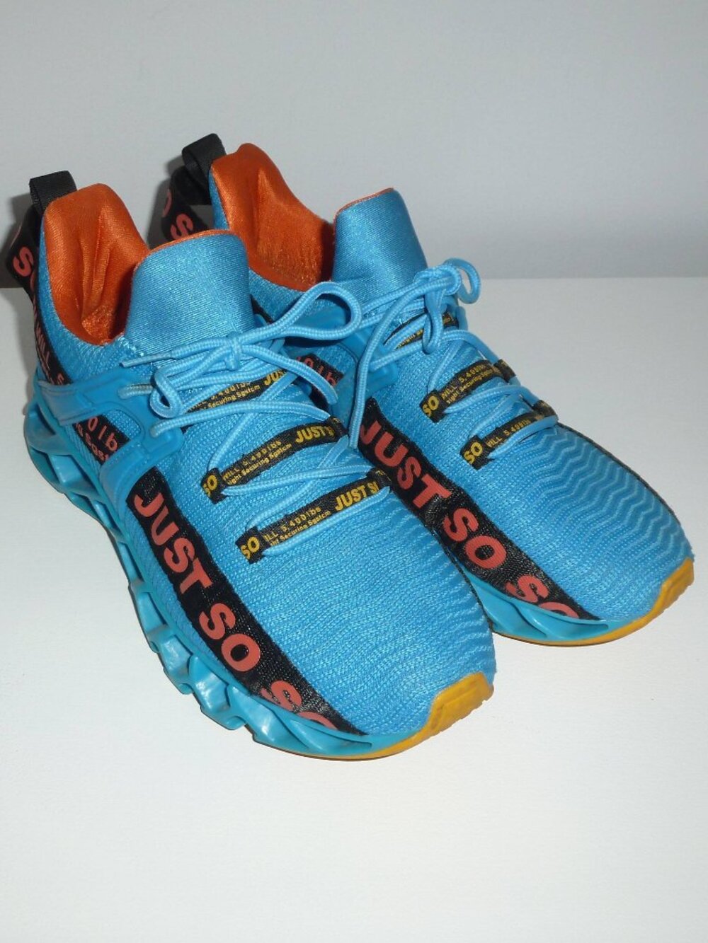 Just SO SO Men's Athelic Walking or Blade Running Sport Shoes - SZ 9.5